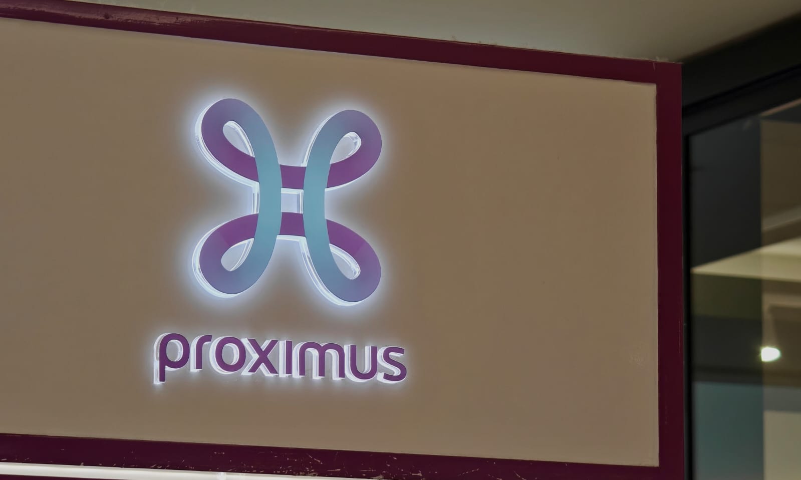 Le logo de Proximus